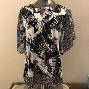 Black & white women’s blouse